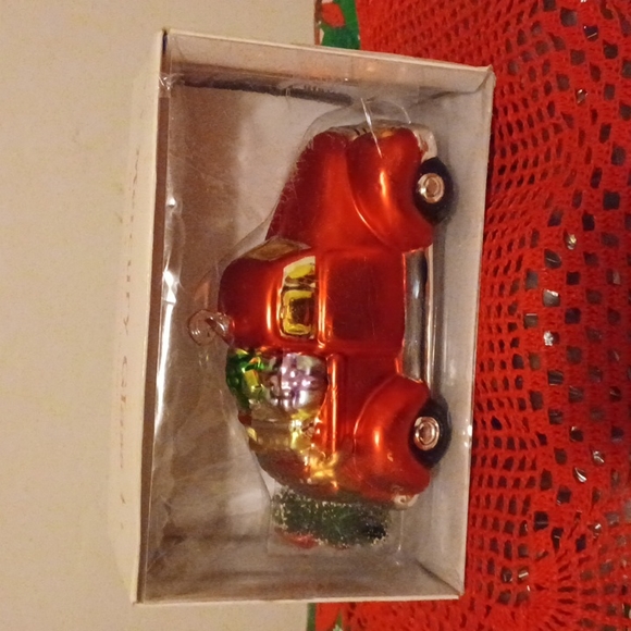 Department 56 , ornament truck with box. 6in L and 3in T, and 3in wide. - Picture 5 of 5